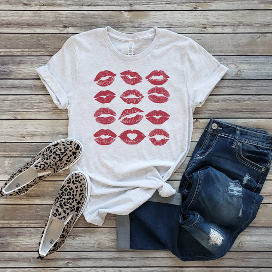 12 LIPS TEE