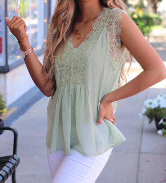 Dreamy Lace Top With Camisole