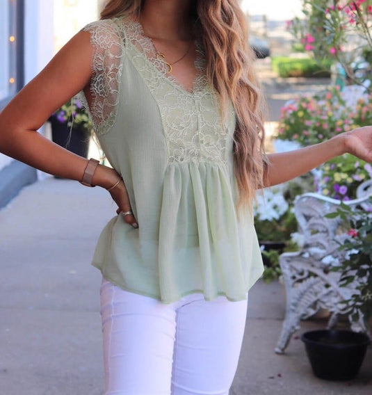 Dreamy Lace Top With Camisole