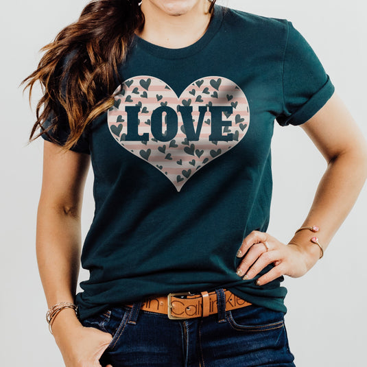 LOVE STRIPED HEART TEE